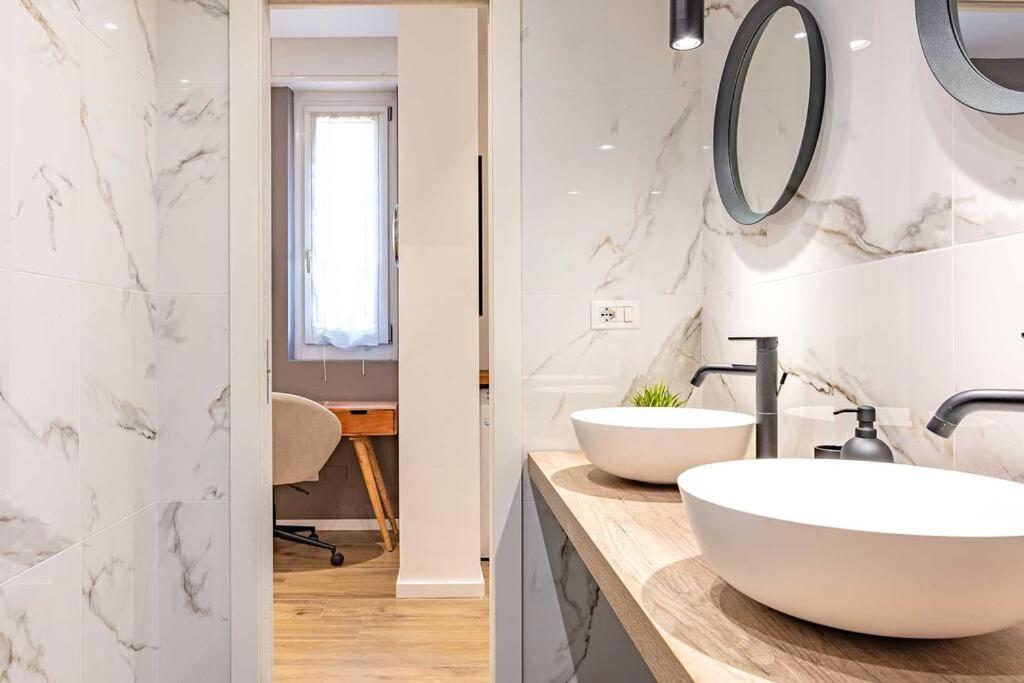 شقة Guest Planet - Stylish Flat Bisceglie M1 ميلان المظهر الخارجي الصورة