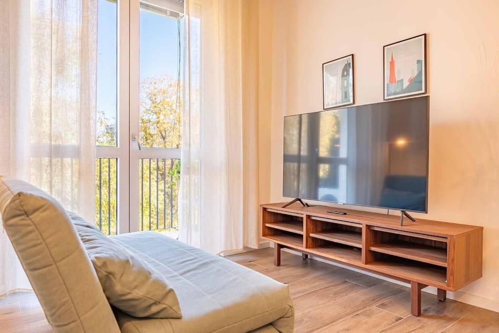 شقة Guest Planet - Stylish Flat Bisceglie M1 ميلان المظهر الخارجي الصورة